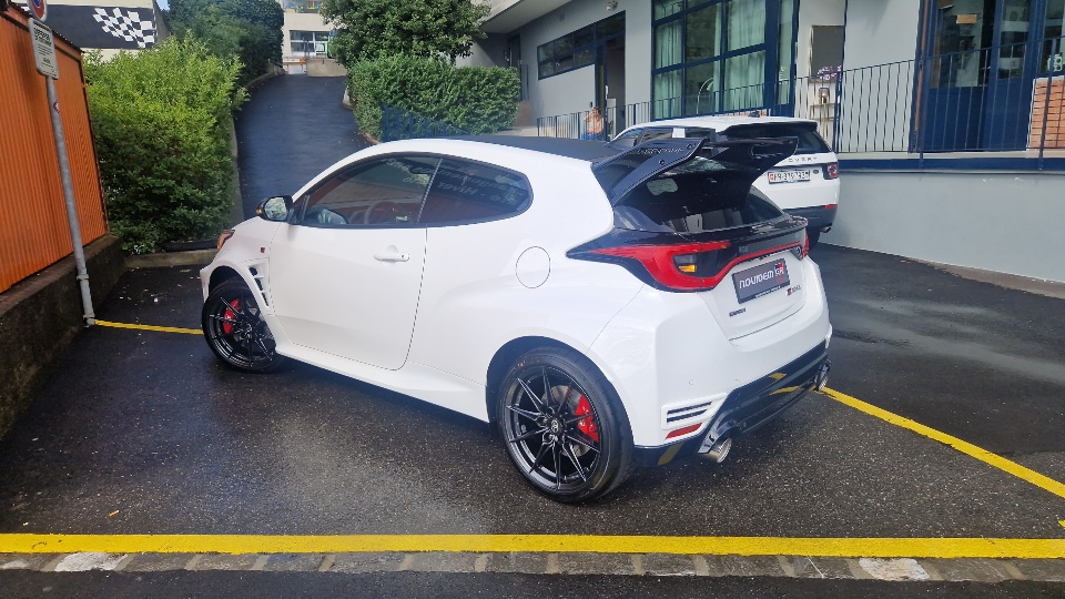 TOYOTA Yaris 1.6 GR Sport