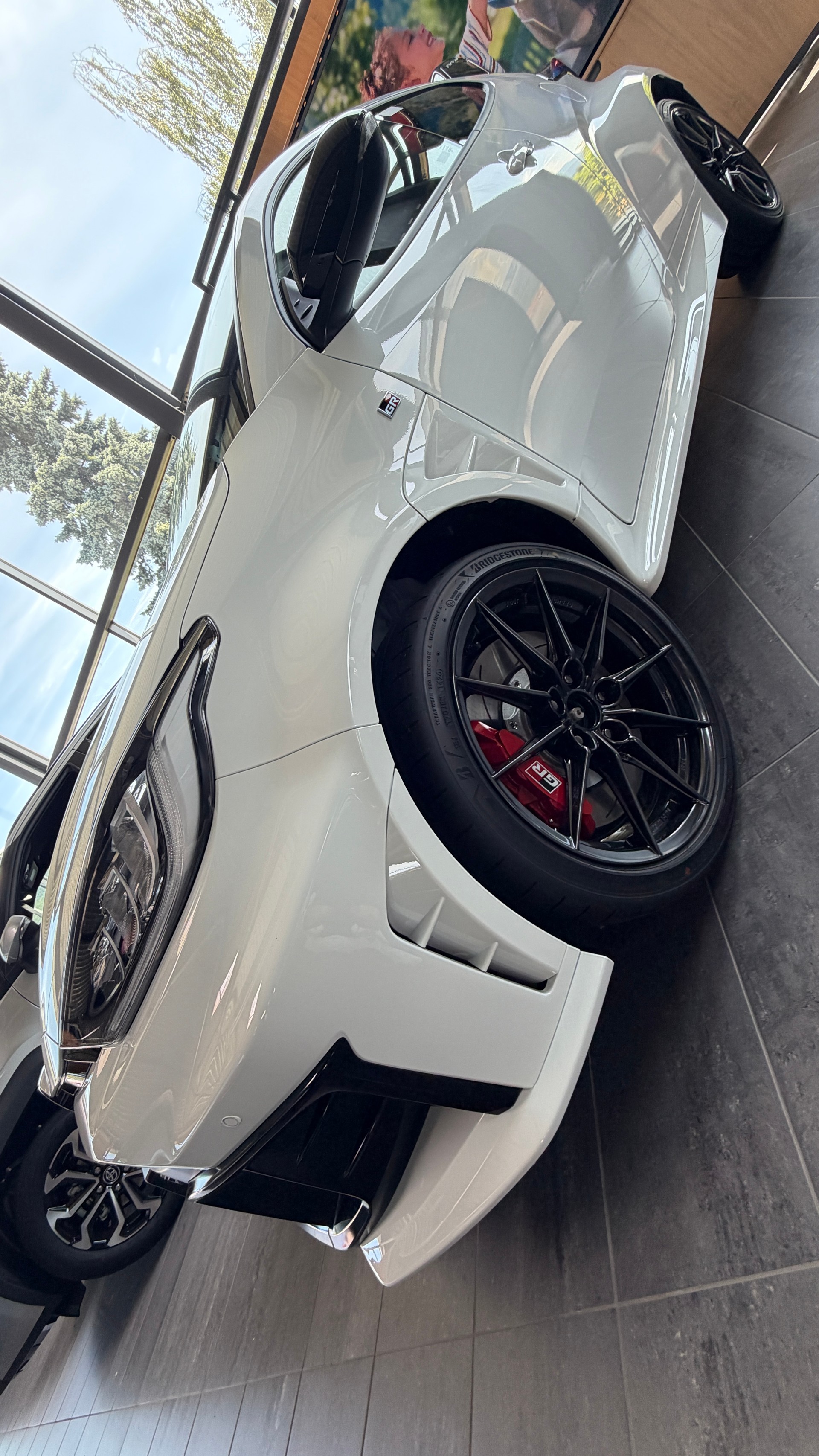TOYOTA Yaris 1.6 GR Sport-image-4