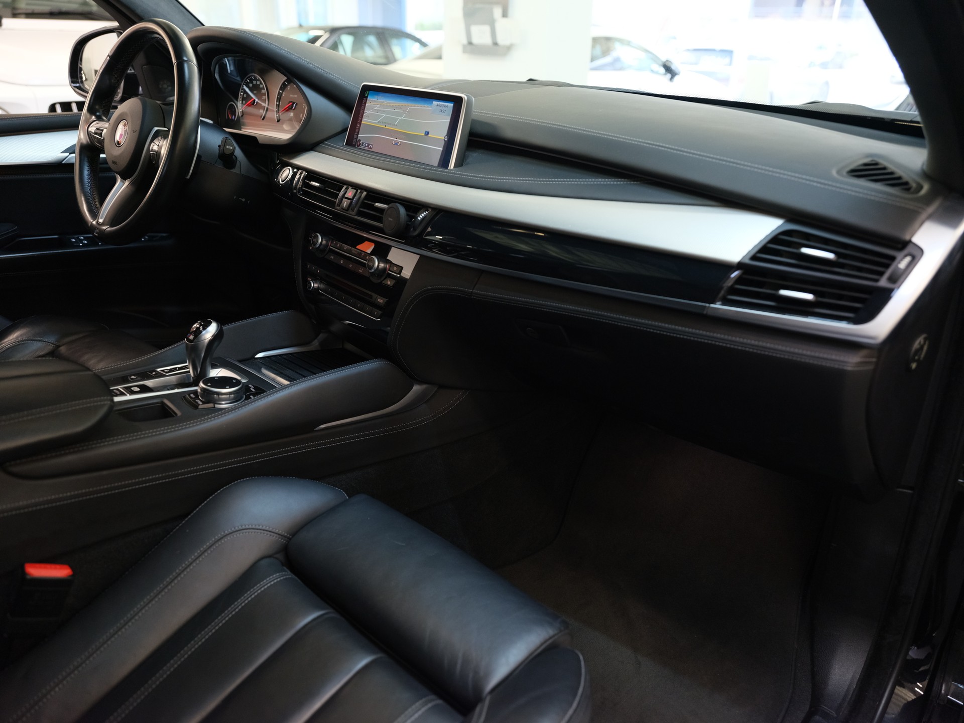BMW X5M Steptronic-image-13