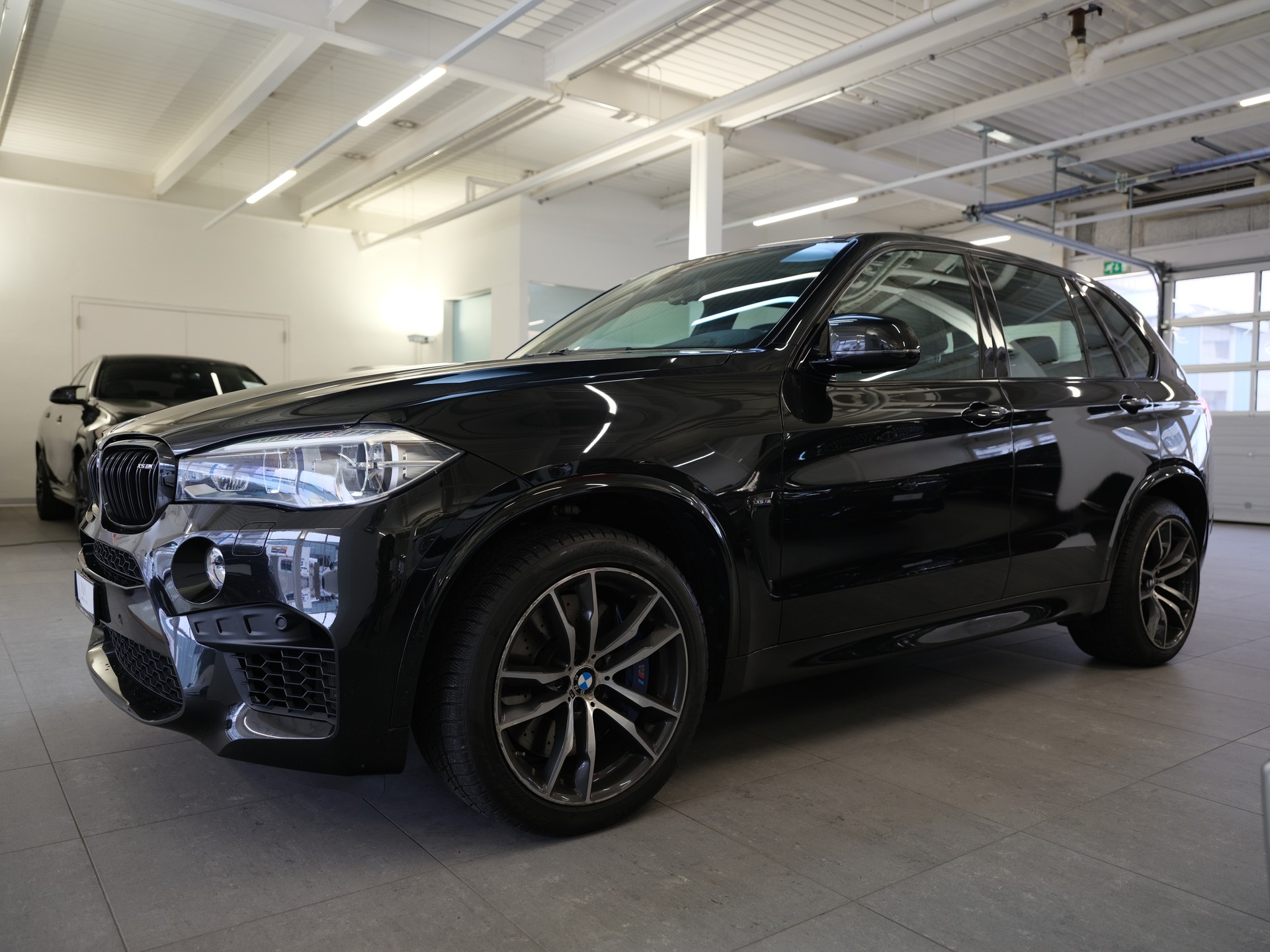 BMW X5M Steptronic-image-3