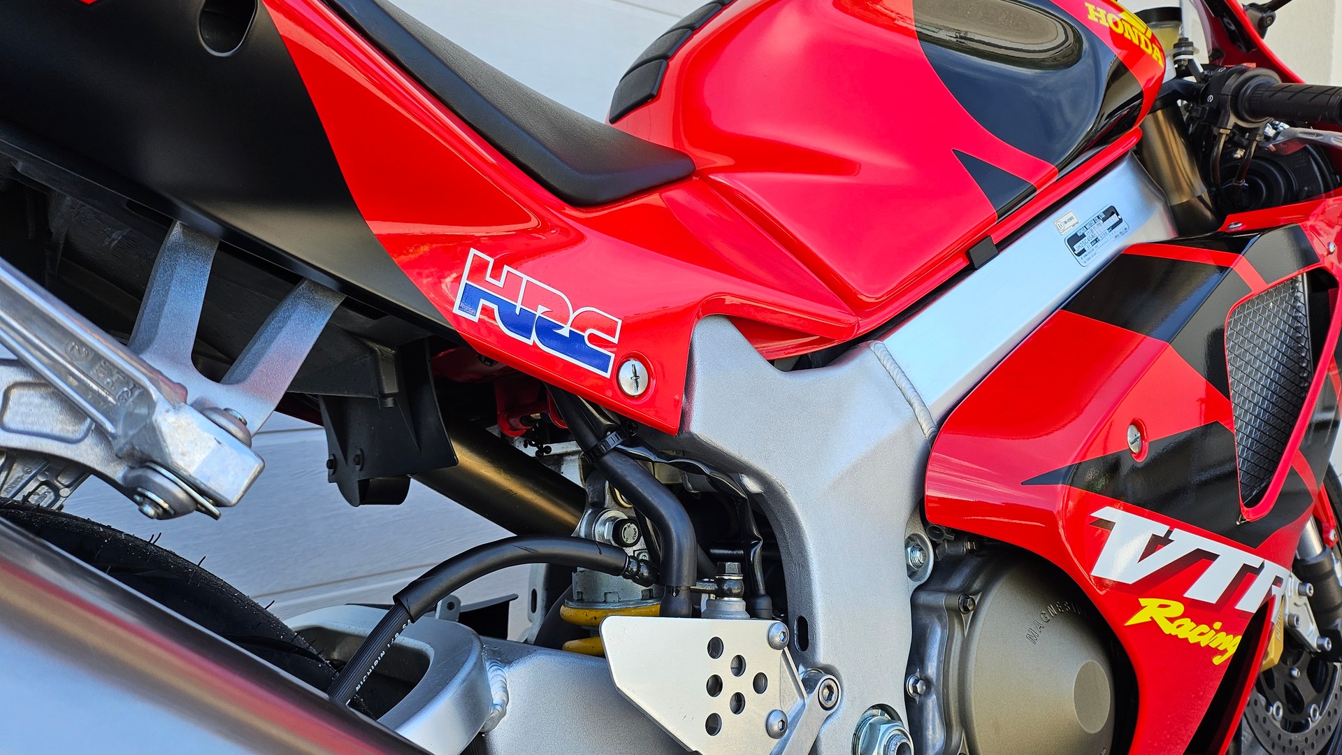 HONDA VTR 1000 SP-1 HRC 2000-image-10