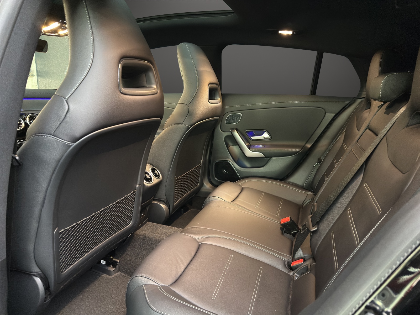 MERCEDES-BENZ CLA SB 250 8G-DCT 4M-image-10