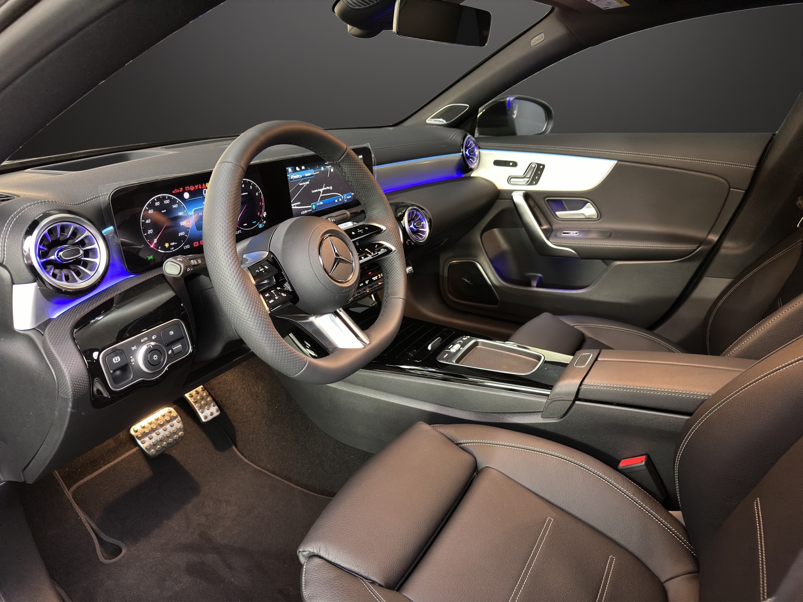MERCEDES-BENZ CLA SB 250 8G-DCT 4M-image-9