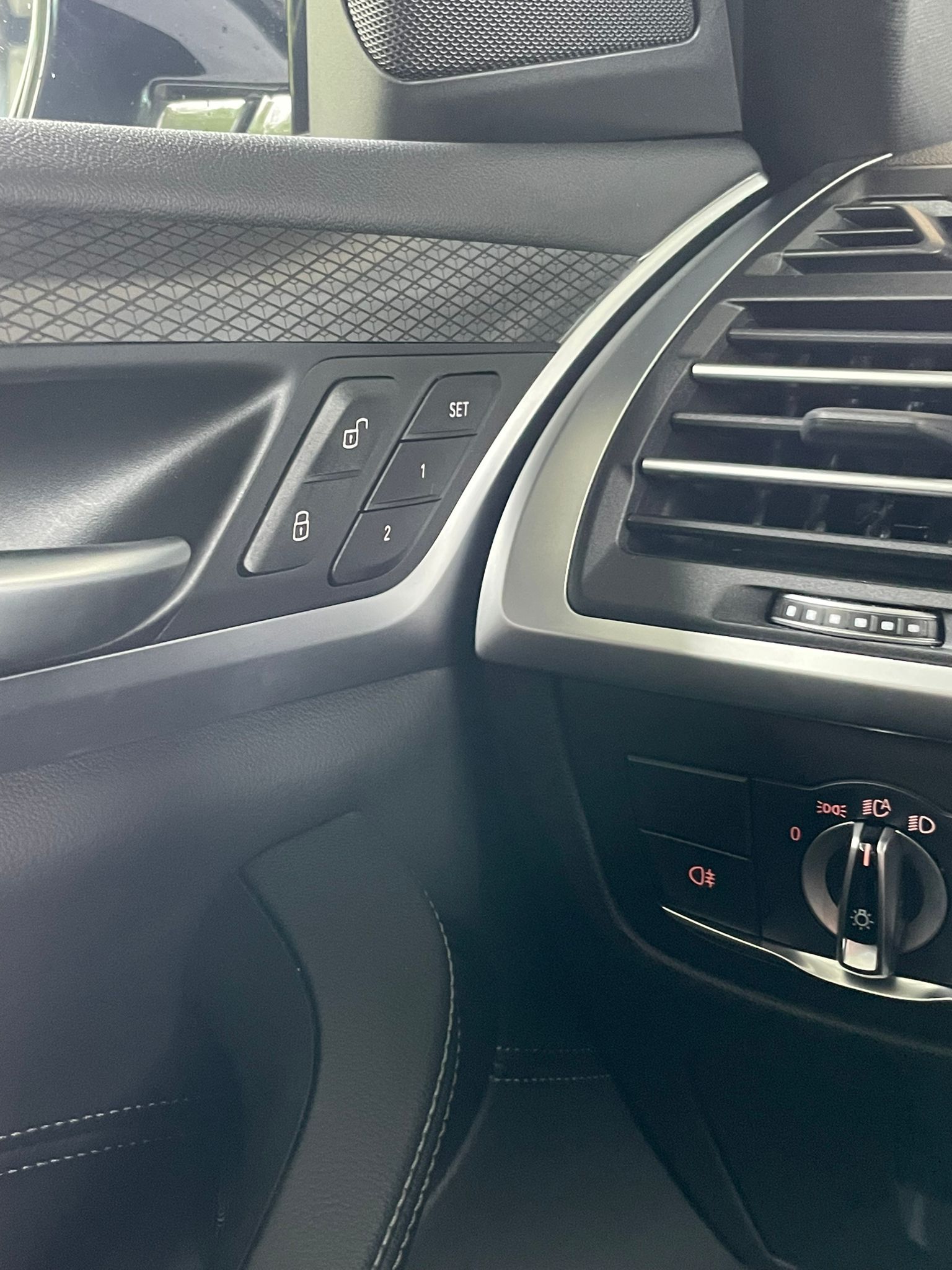 BMW X3 30e xDrive SAG-image-8