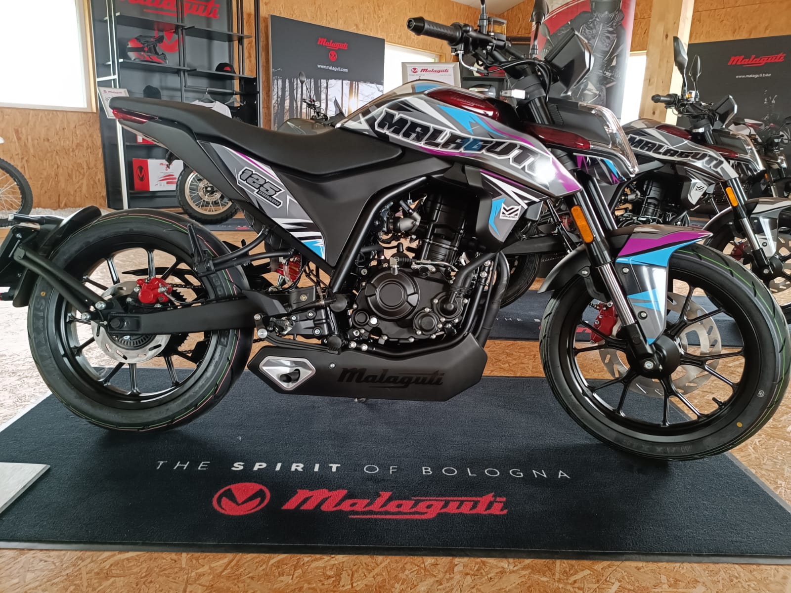MALAGUTI Drakon 125 ABS-image-9