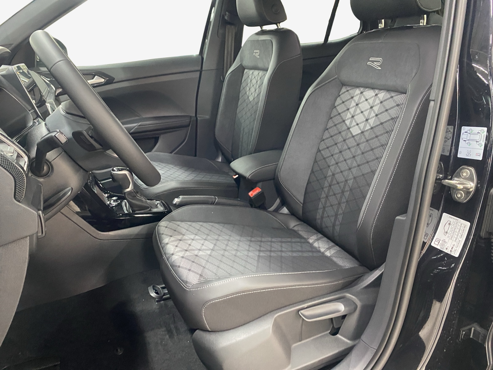VW T-Cross 1.5 TSI EVO ACT R-Line DSG-image-7