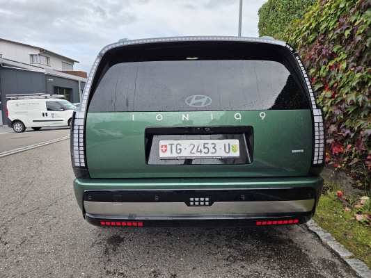 HYUNDAI Ioniq 9 110kWh Calli. 4WD-image-4