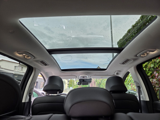 HYUNDAI Ioniq 9 110kWh Calli. 4WD-image-10