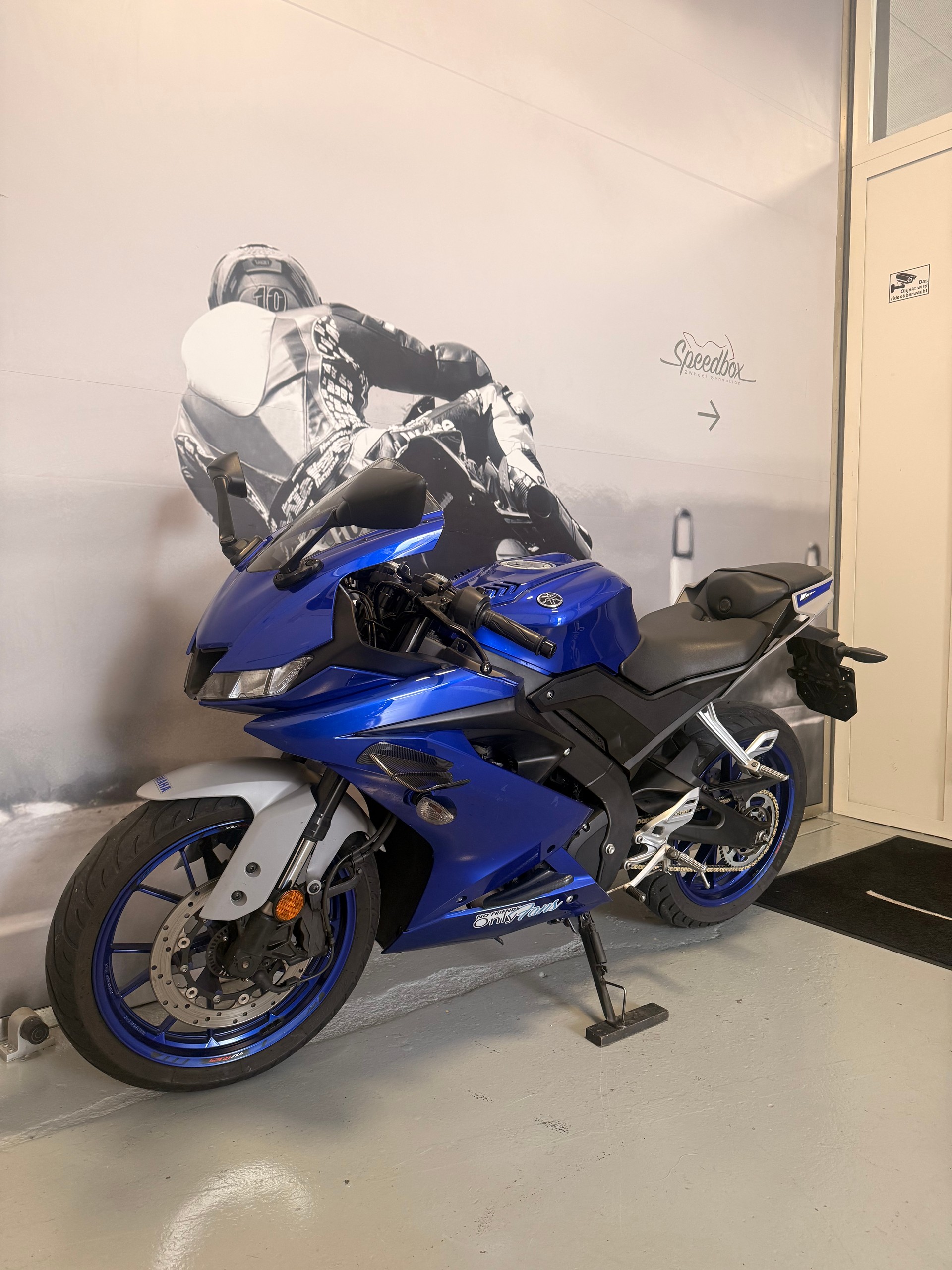 YAMAHA R 125-image-3