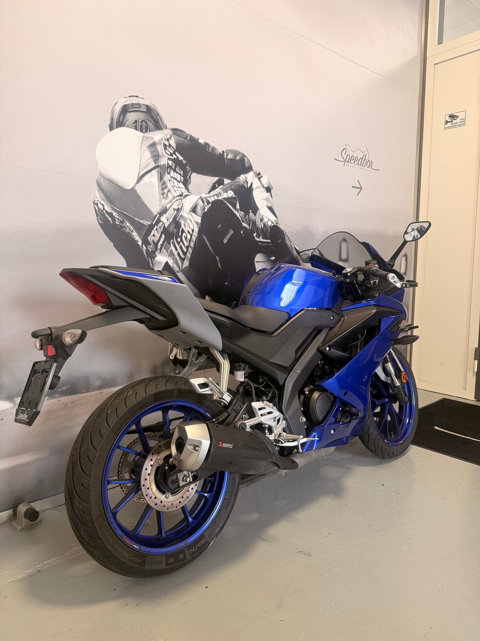 YAMAHA R 125-image-4