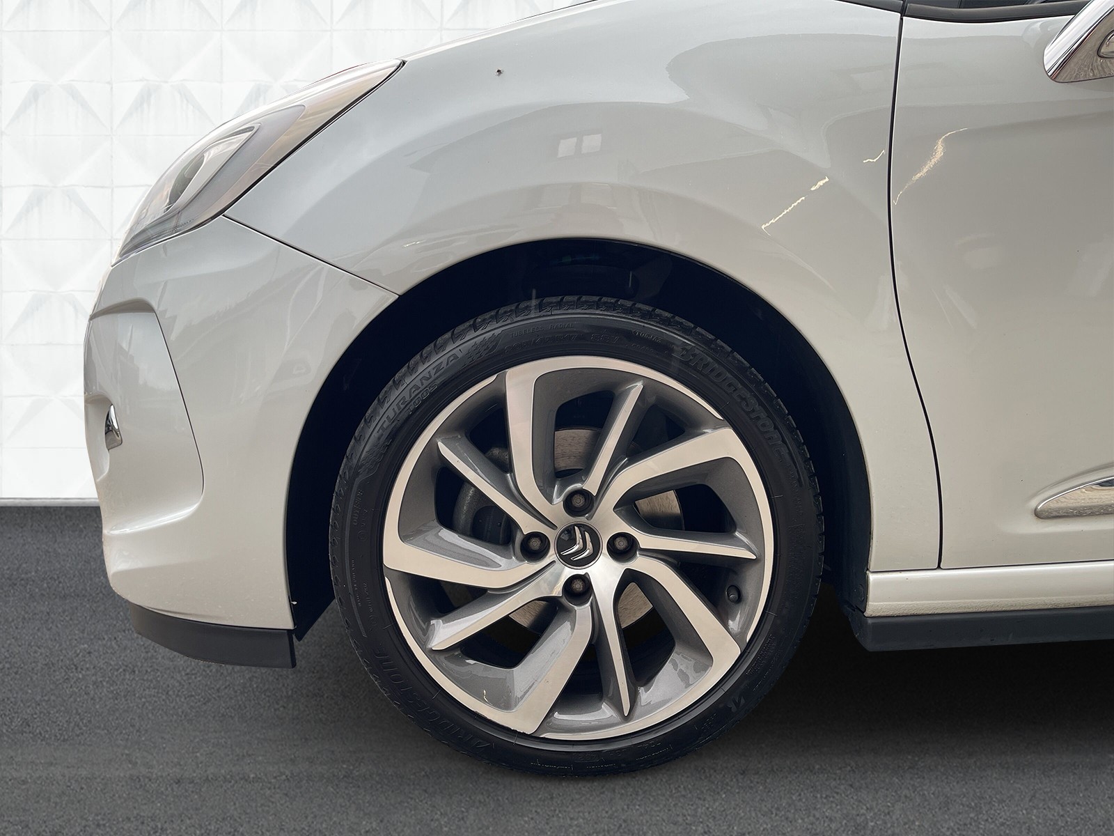 DS AUTOMOBILES DS3 1.6 THP SO Irresist.-image-6
