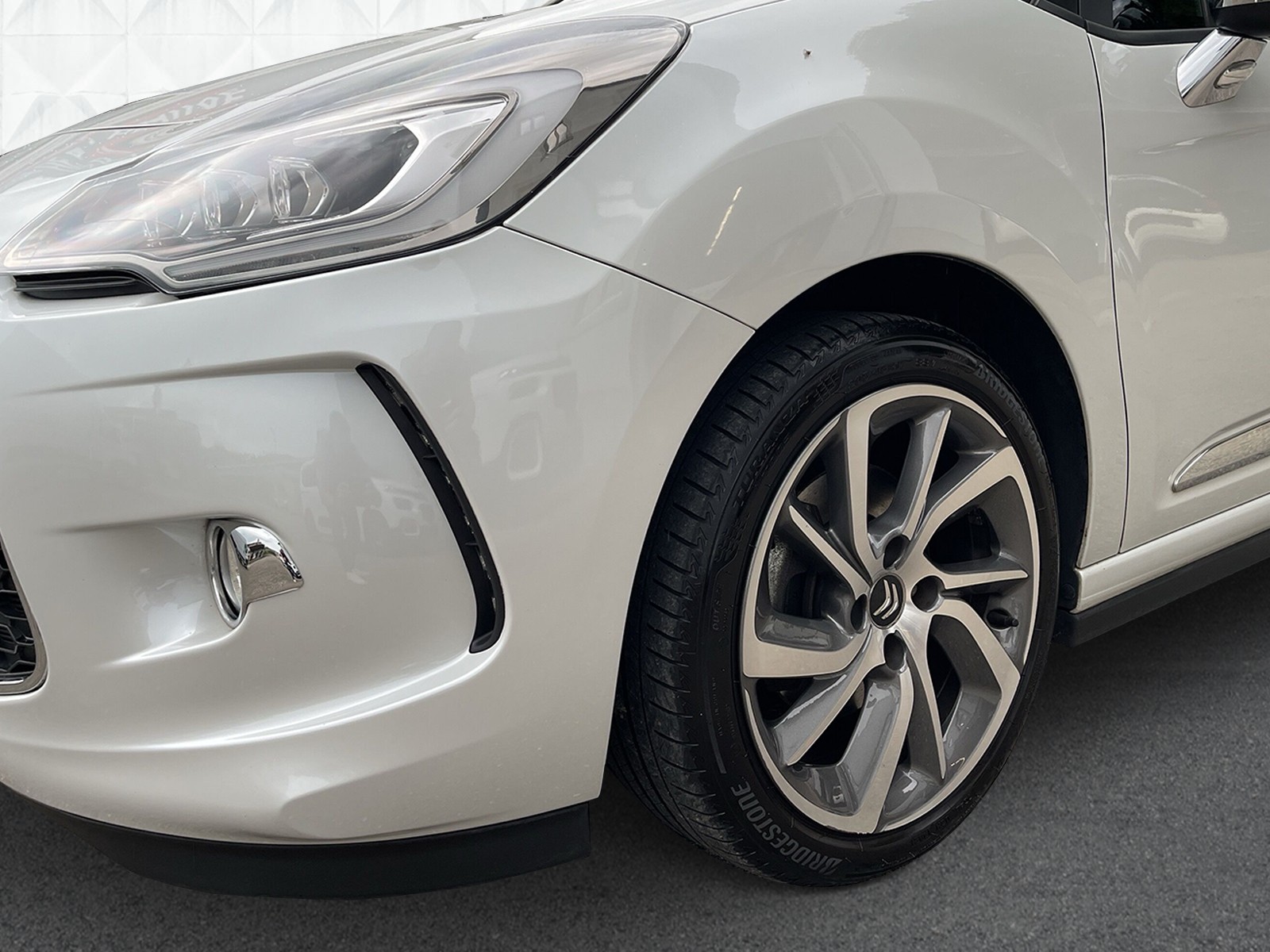DS AUTOMOBILES DS3 1.6 THP SO Irresist.-image-5