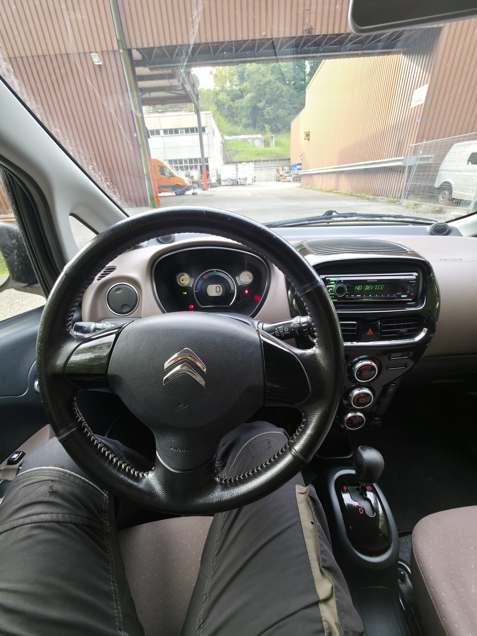 CITROEN C-Zero Séduction-image-9