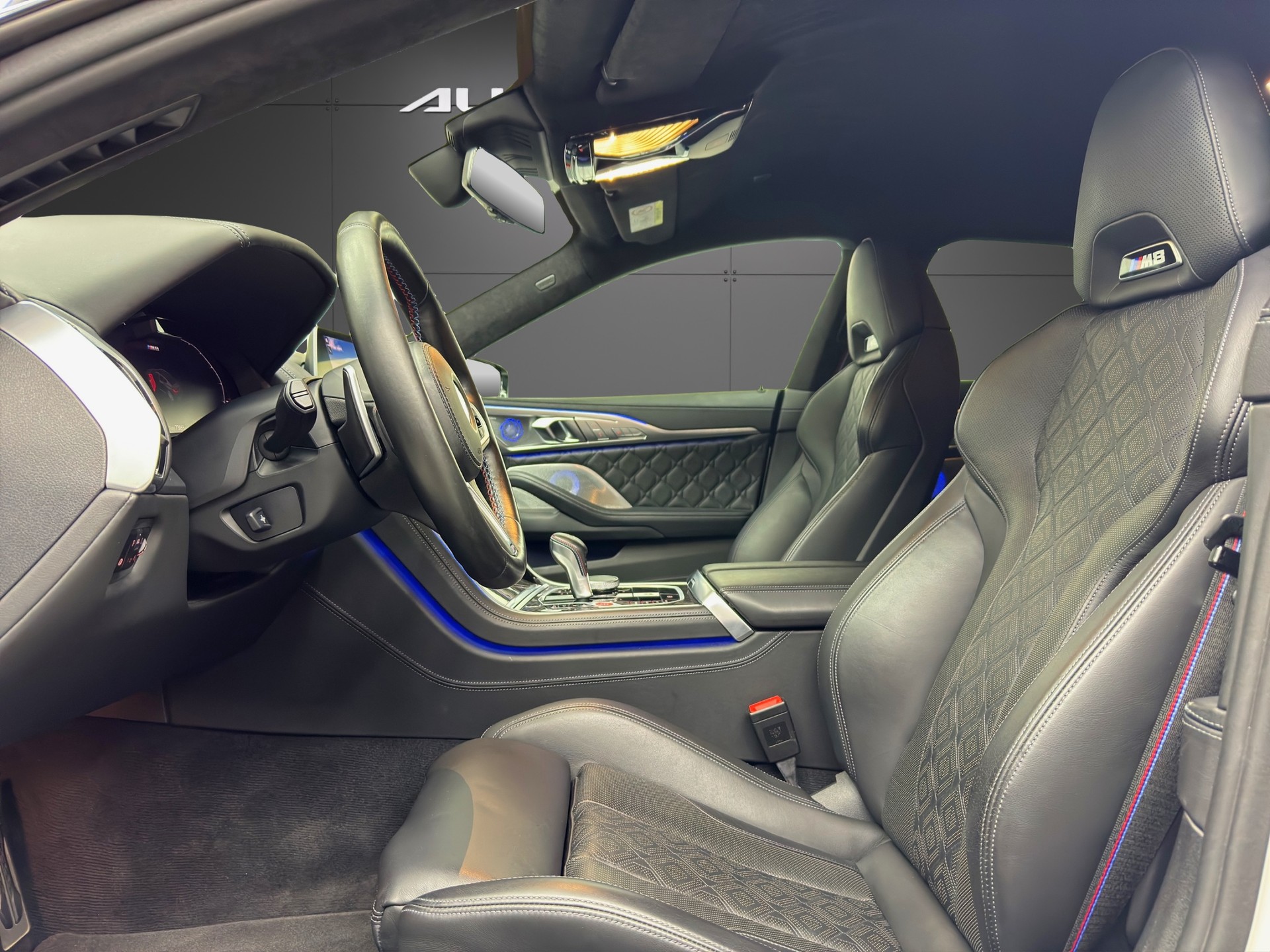 BMW M8 xDrive M Competition Steptronic-image-8