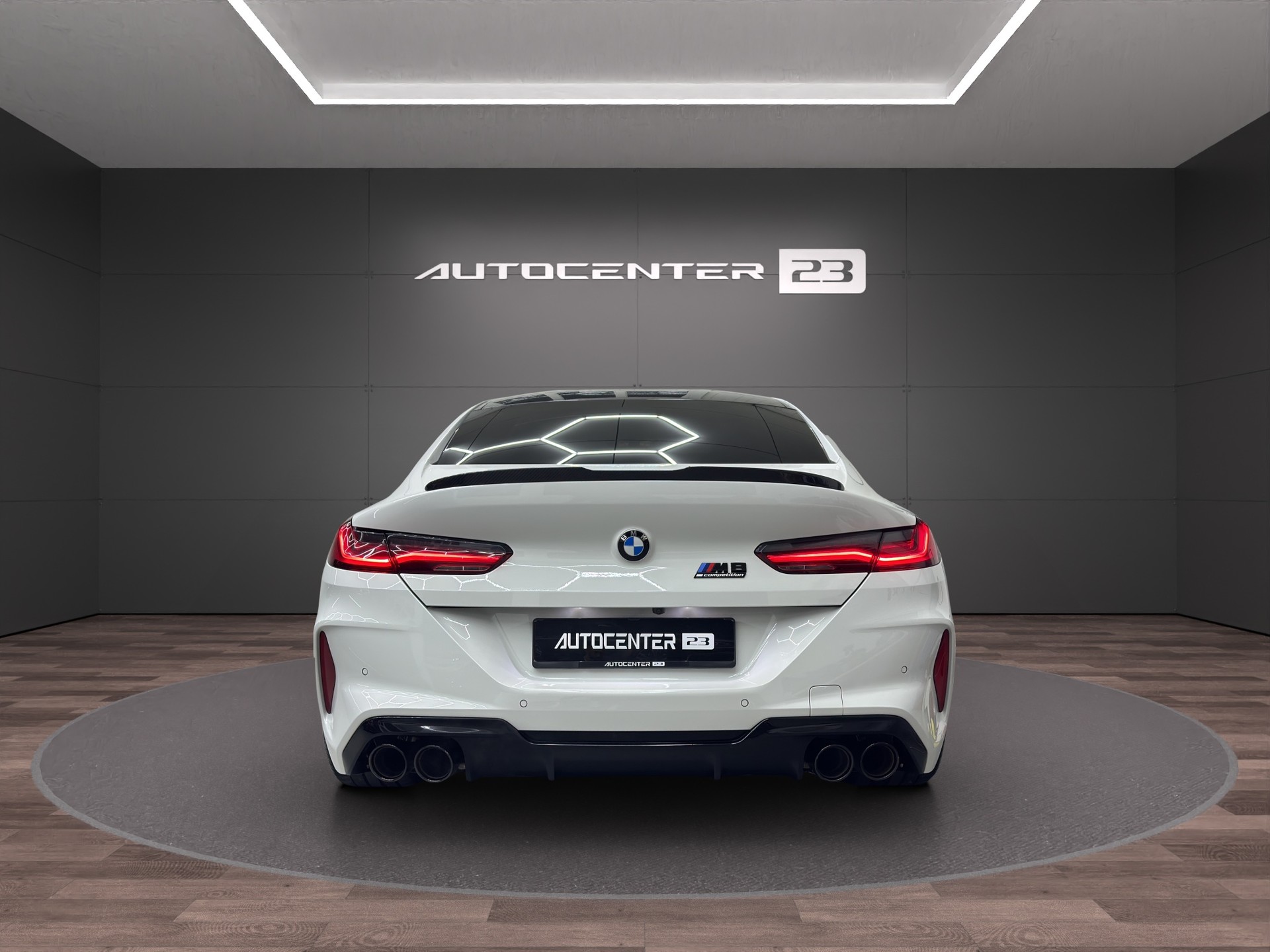 BMW M8 xDrive M Competition Steptronic-image-3