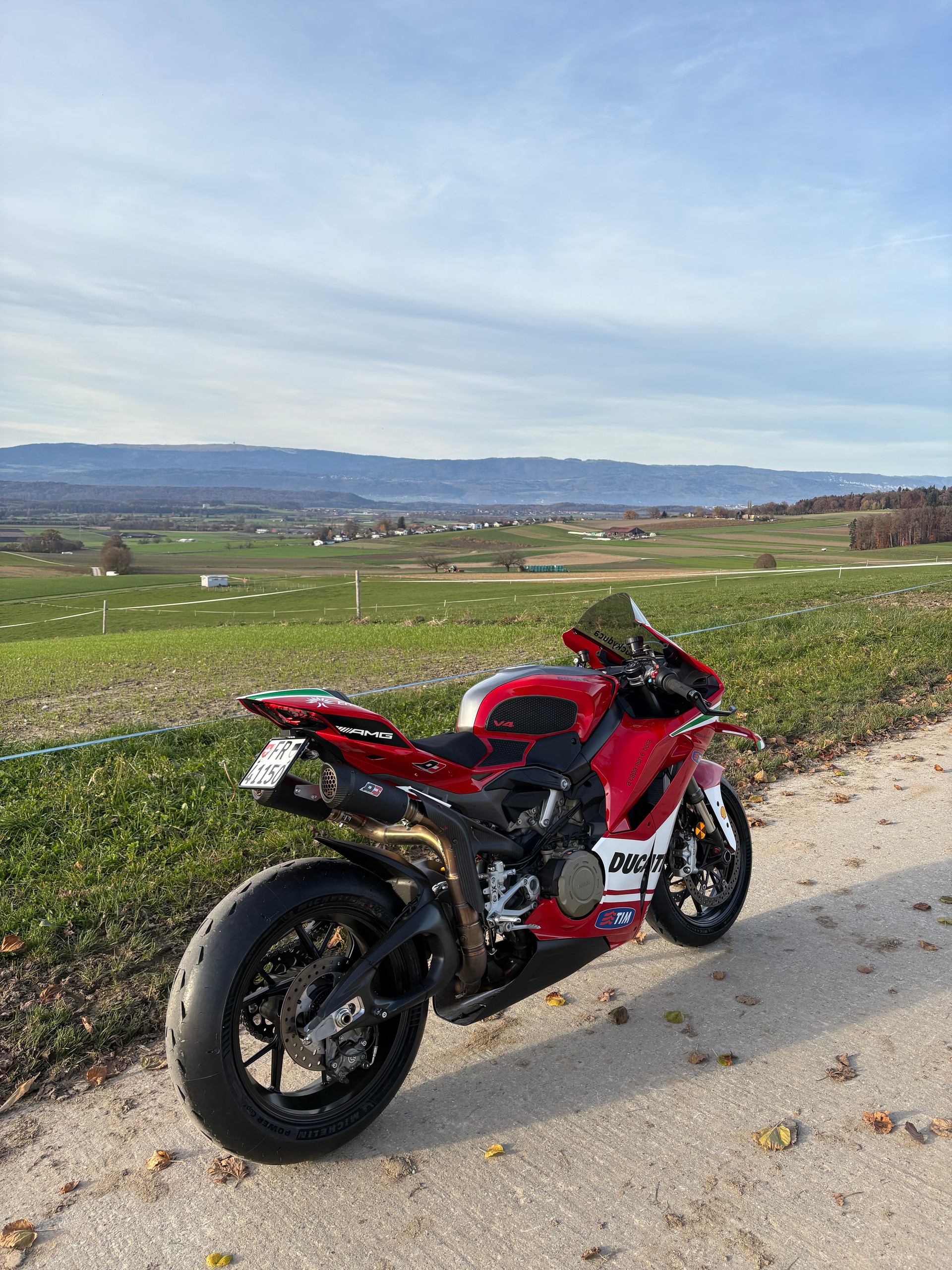 DUCATI Panigale V4-image-3