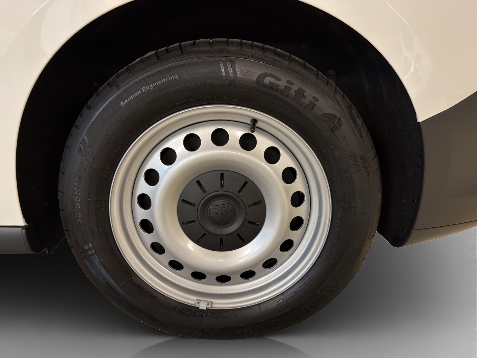VW ID. Buzz Cargo Pro-image-13