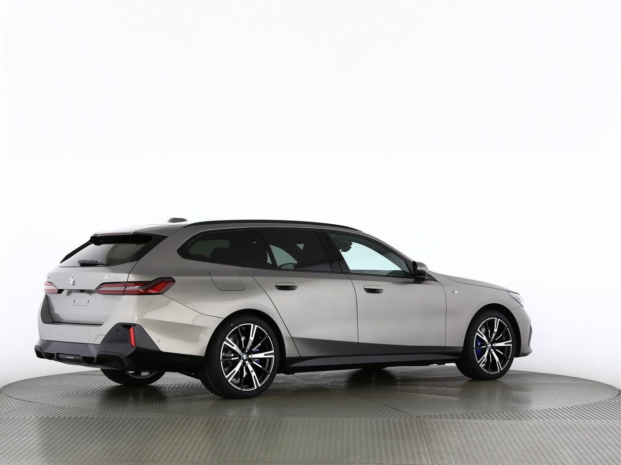 BMW 540d xDrive Touring M Sport Pro-image-14