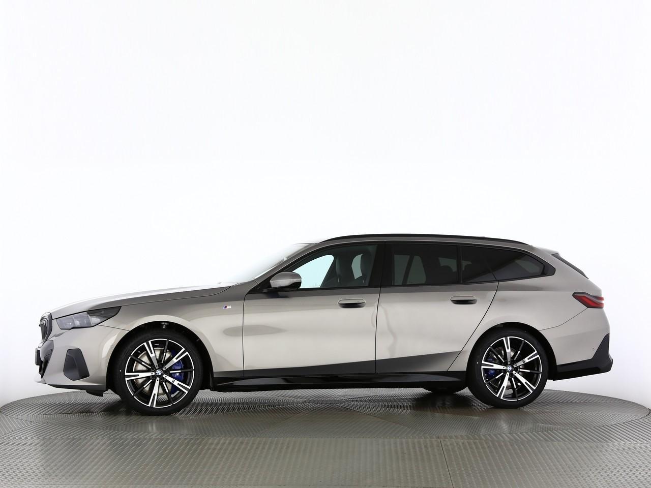 BMW 540d xDrive Touring M Sport Pro-image-4