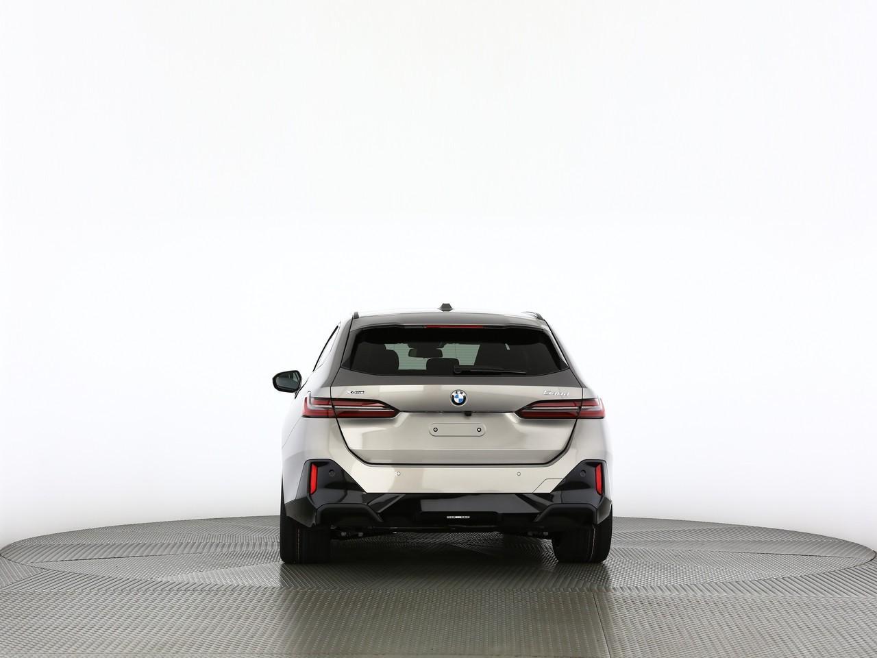 BMW 540d xDrive Touring M Sport Pro-image-10