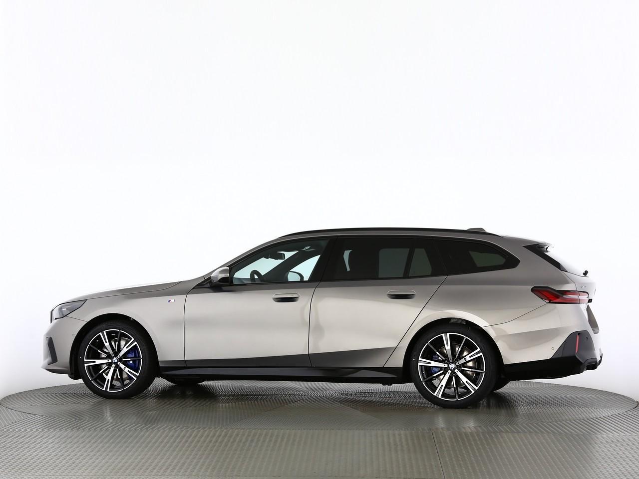 BMW 540d xDrive Touring M Sport Pro-image-6