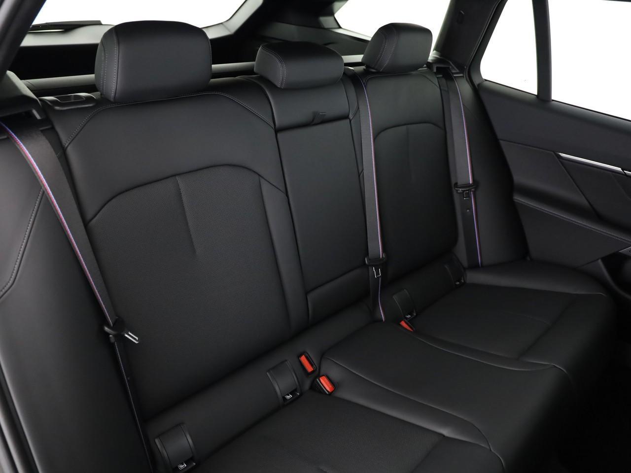 BMW 540d xDrive Touring M Sport Pro-image-18