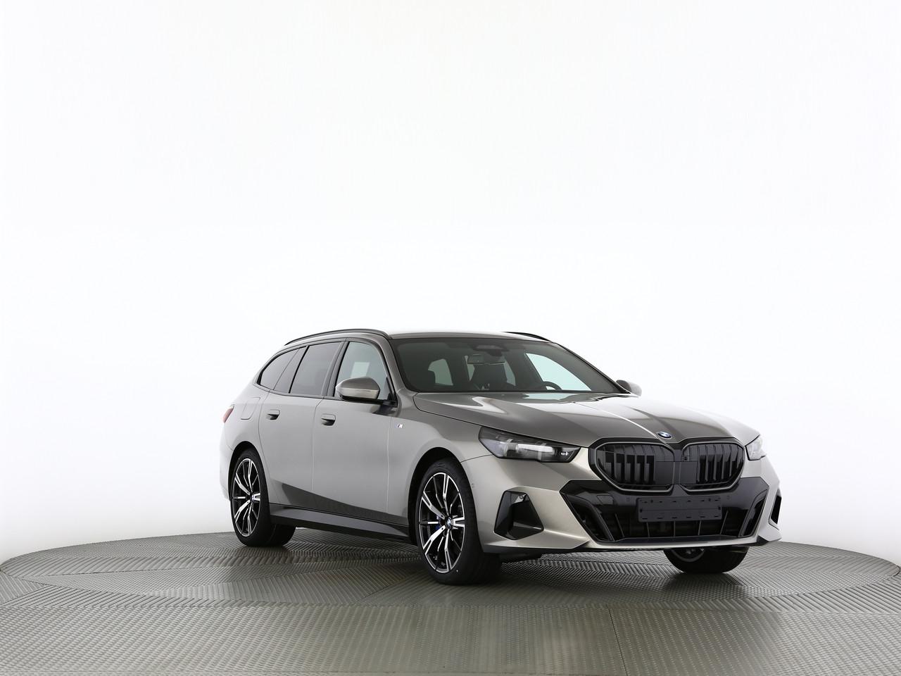 BMW 540d xDrive Touring M Sport Pro-image-16