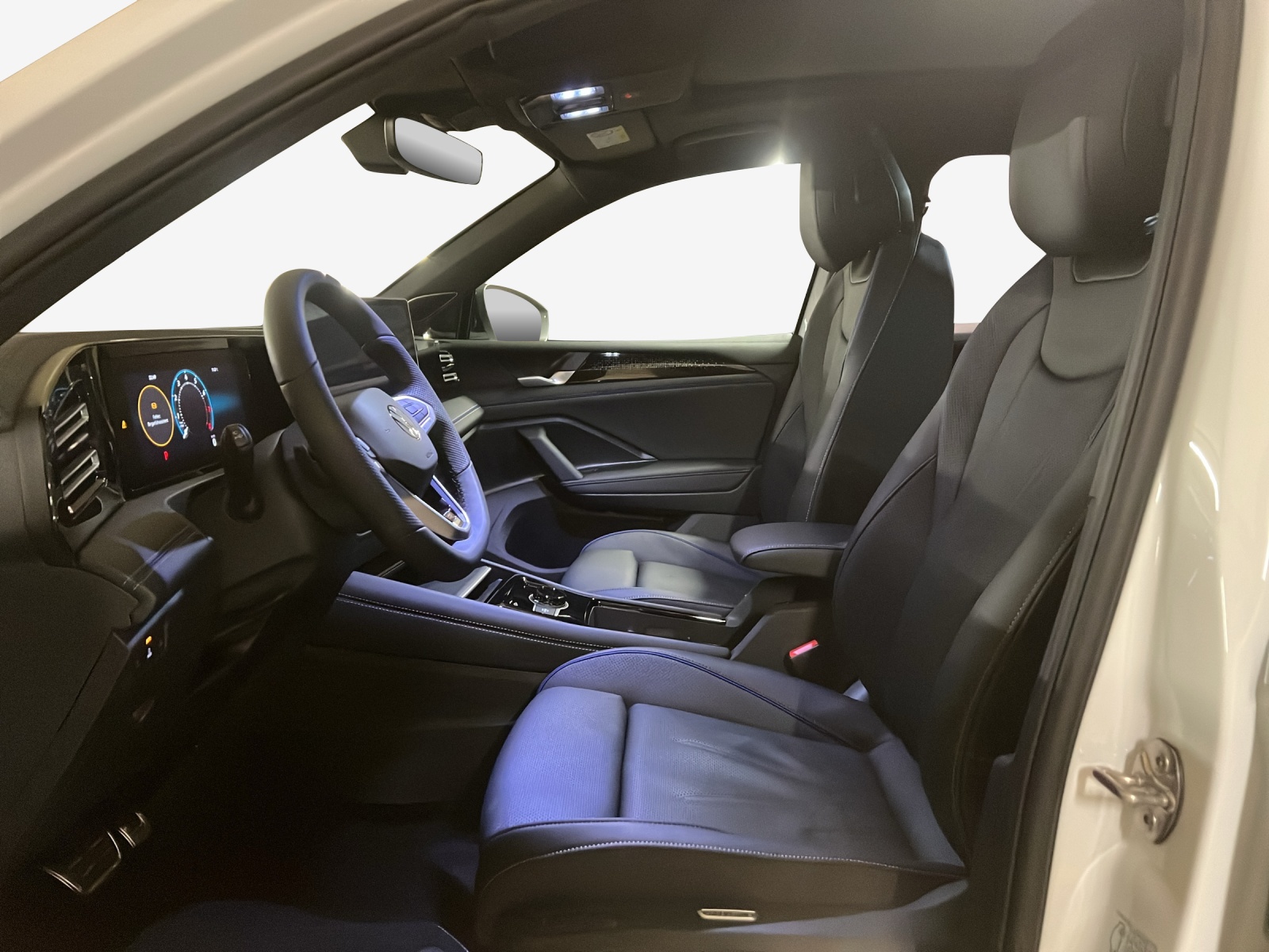 VW Tiguan 2.0 TSI DSG R-Line 4Motion-image-7