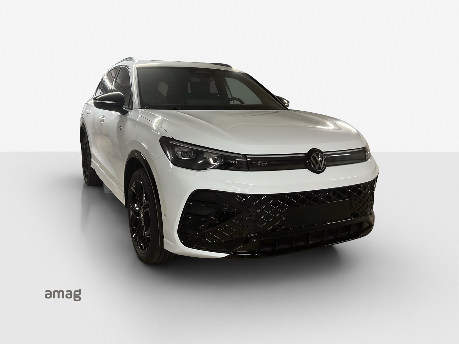 VW Tiguan 2.0 TSI DSG R-Line 4Motion-image-5