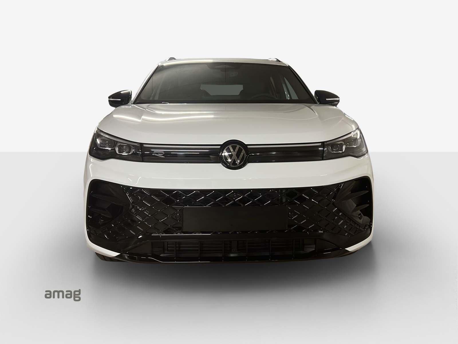 VW Tiguan 2.0 TSI DSG R-Line 4Motion-image-6