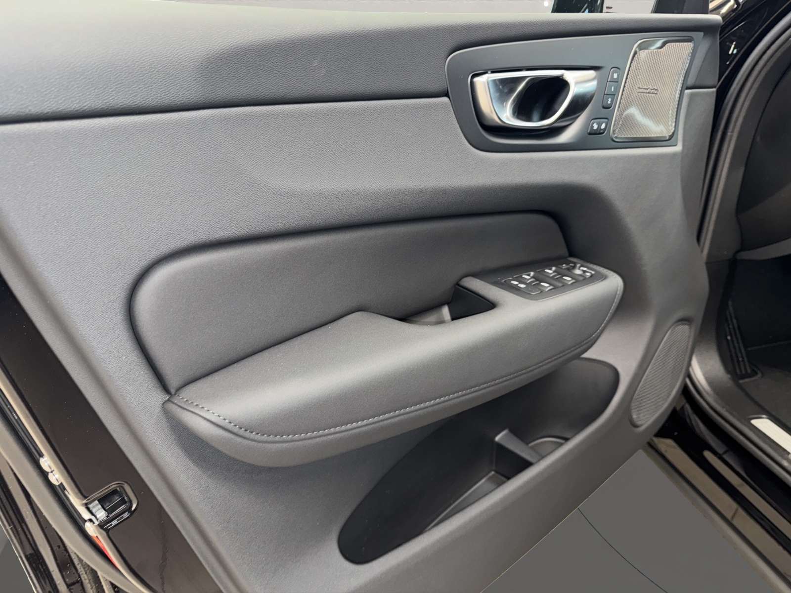 VOLVO XC60 2.0 T8 TE Ultra Bright eAWD-image-10