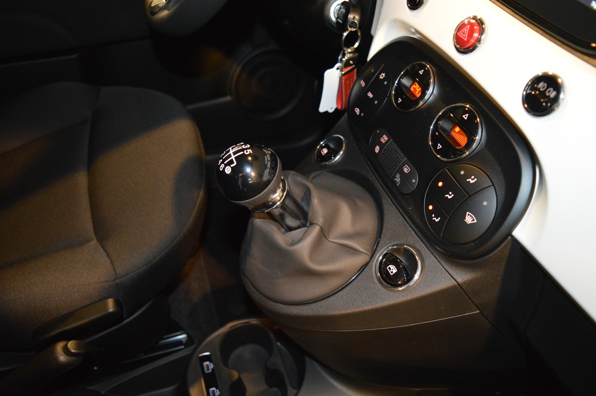 FIAT 500 1.0 N3 MildHybrid Swiss Edition-image-18