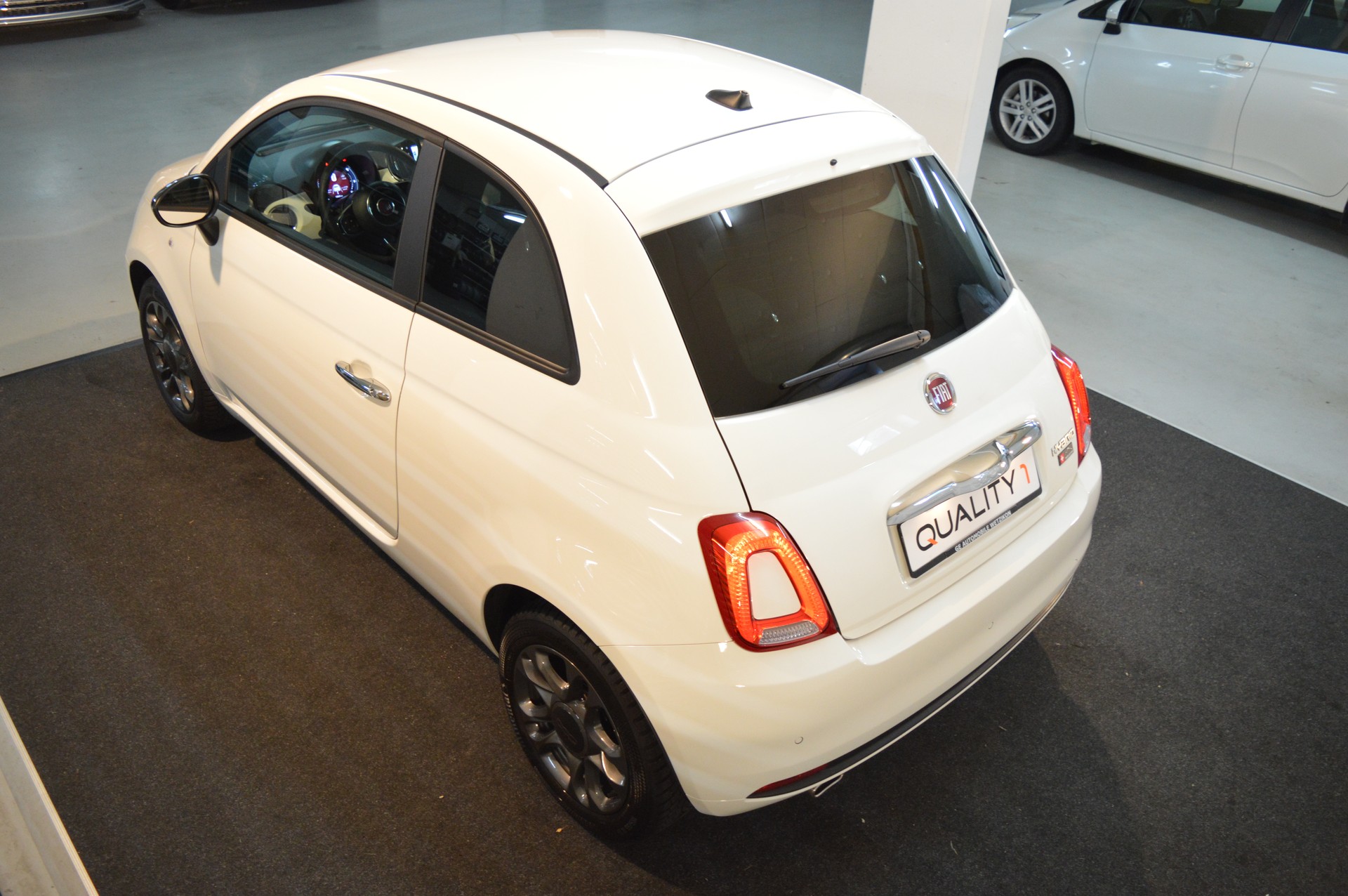 FIAT 500 1.0 N3 MildHybrid Swiss Edition-image-7