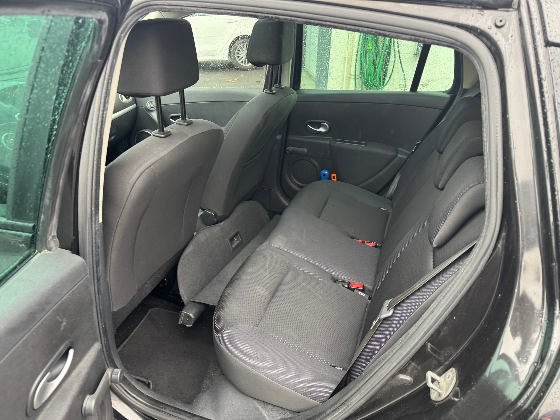 RENAULT Clio Grandtour 1.6 16V Dynamique-image-5