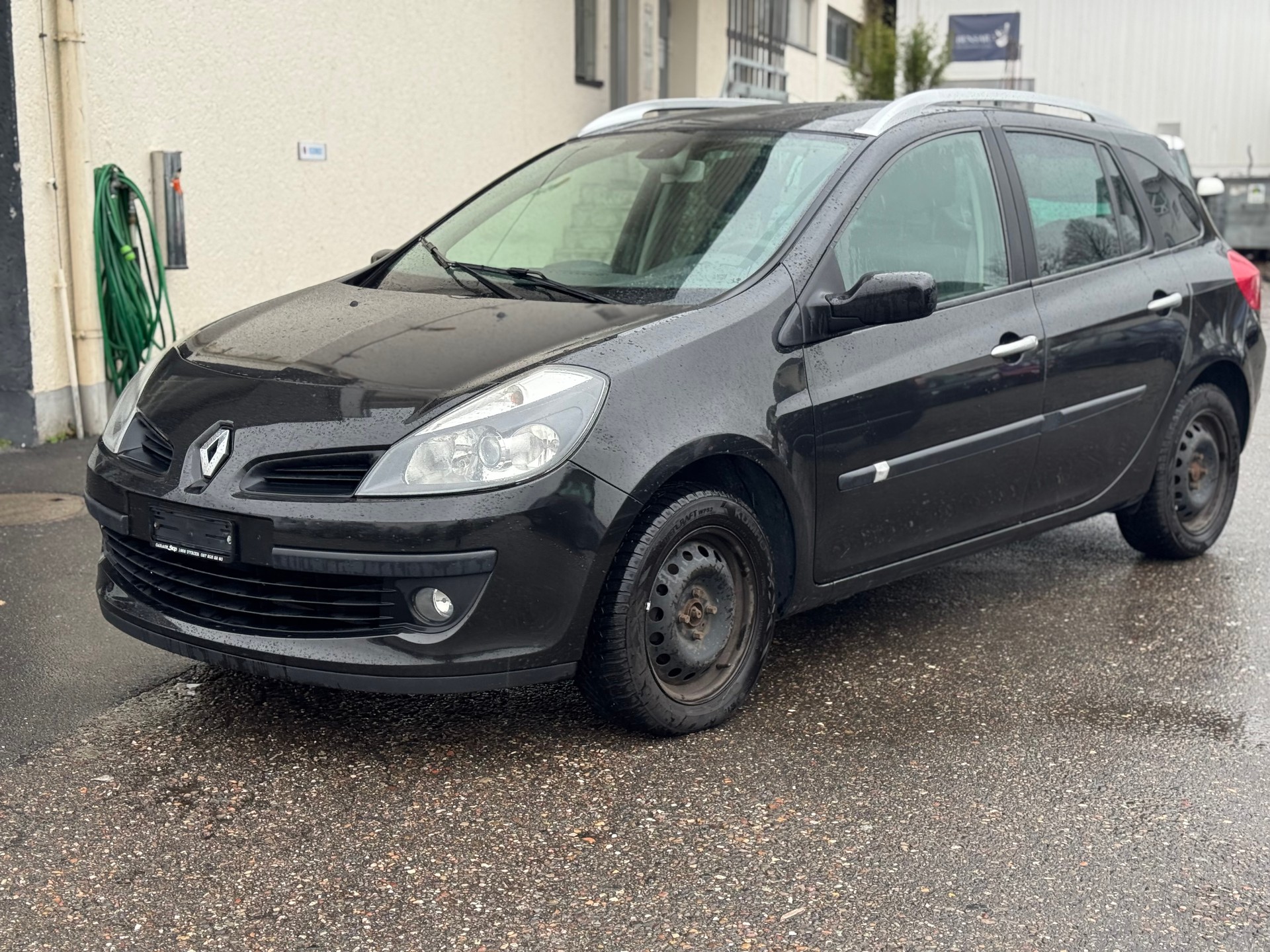 RENAULT Clio Grandtour 1.6 16V Dynamique-image-0