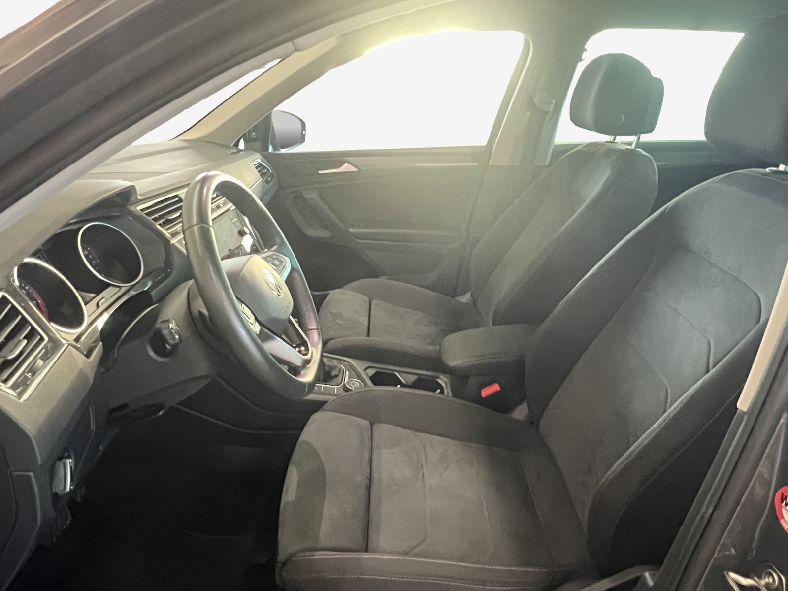 VW Tiguan 2.0TSI Life 4Motion DSG-image-7