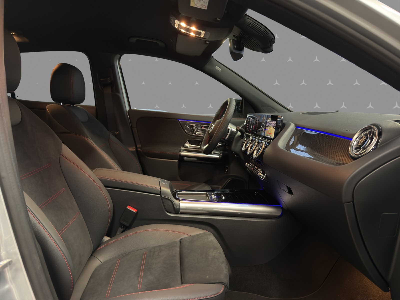 MERCEDES-BENZ GLA 250 4Matic 8G-DCT Swiss Star-image-15