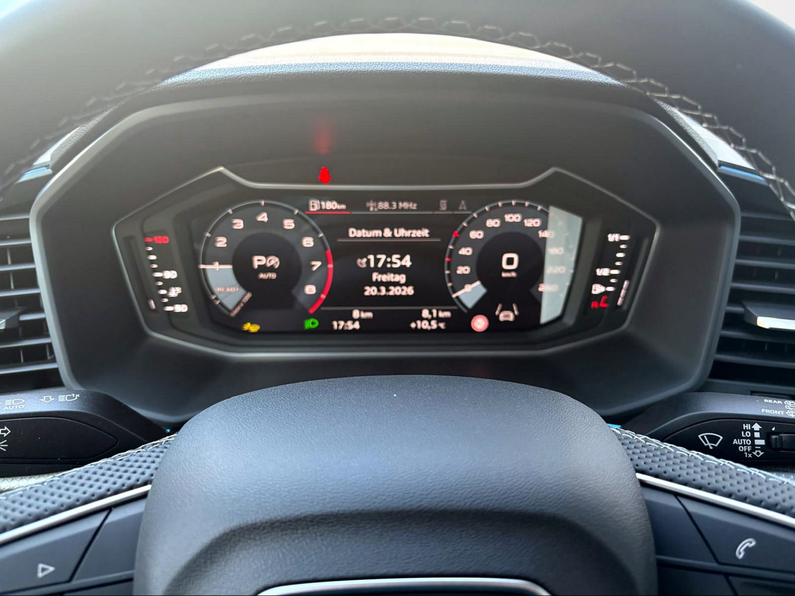 AUDI A1 Sportback 30 TFSI S Line Attraction S-tronic-image-8