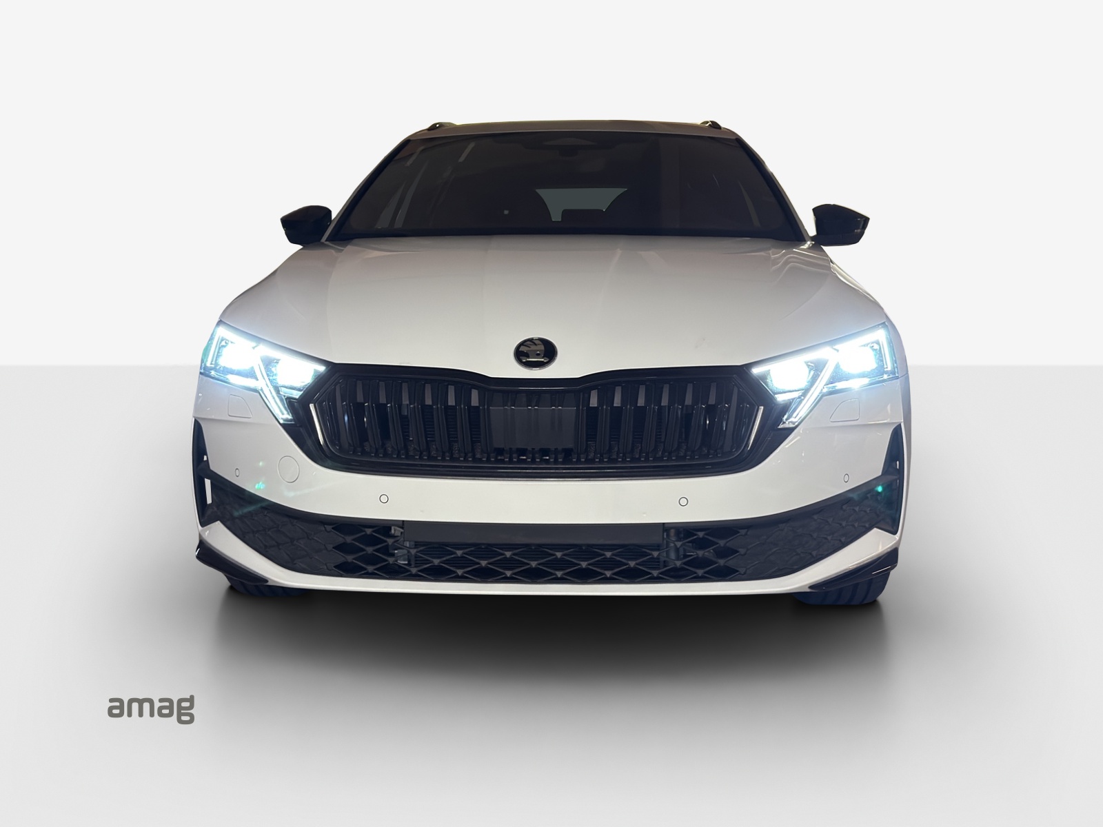 SKODA Octavia Combi 1.5 TSI mHEV DSG Sport Line-image-6