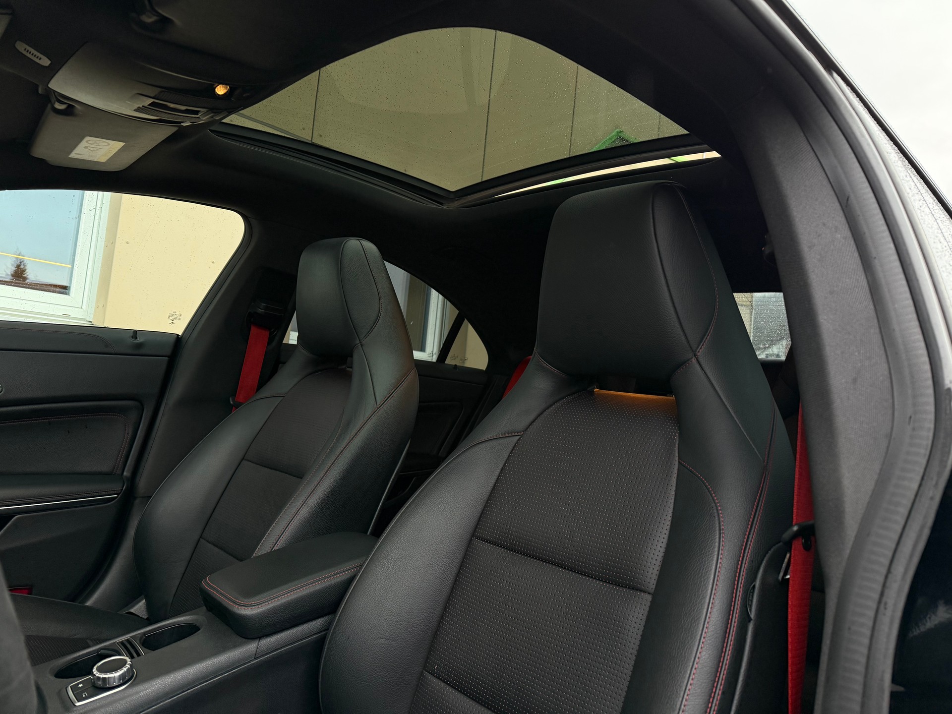 MERCEDES-BENZ CLA 45 AMG I 4x4 I 4Matic Speedshift-image-13