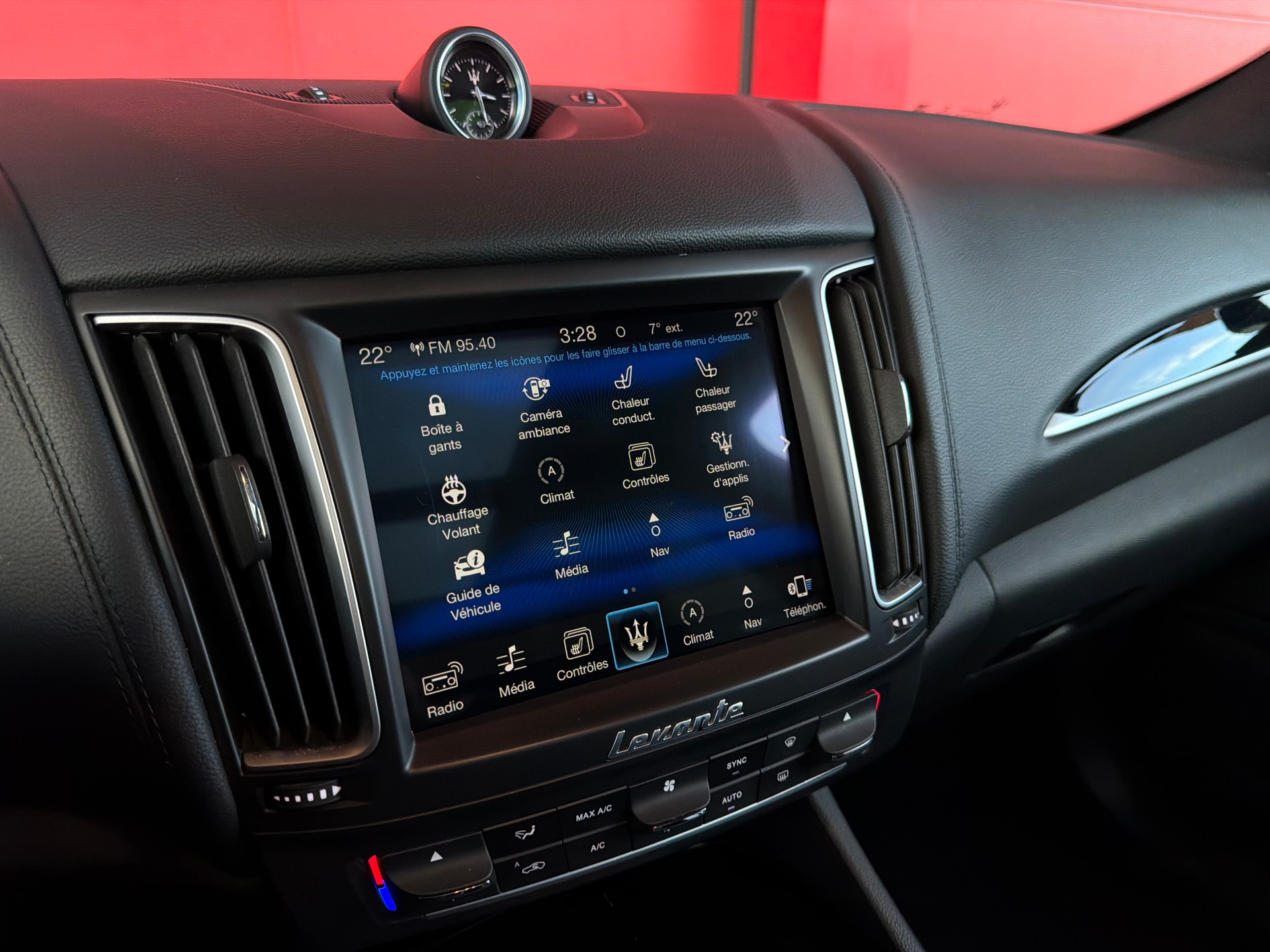 MASERATI Levante S 3.0 V6 GranSport Automatica *CH-Fahrzeug* *Crochet d'attelage*-image-11