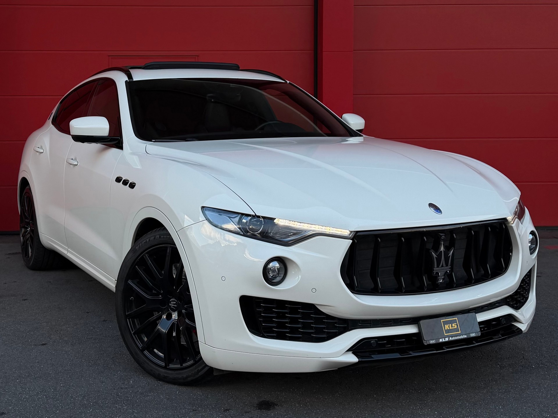 MASERATI Levante S 3.0 V6 GranSport Automatica *CH-Fahrzeug* *Crochet d'attelage*