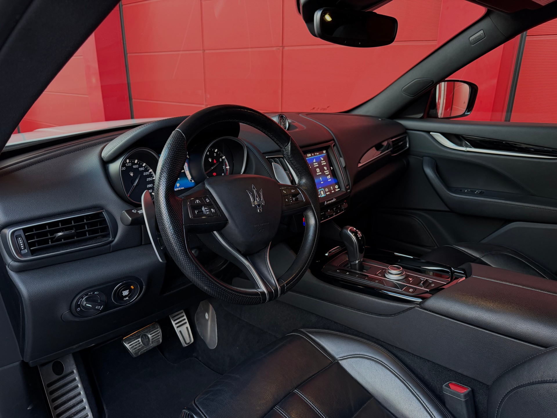 MASERATI Levante S 3.0 V6 GranSport Automatica *CH-Fahrzeug* *Crochet d'attelage*-image-7