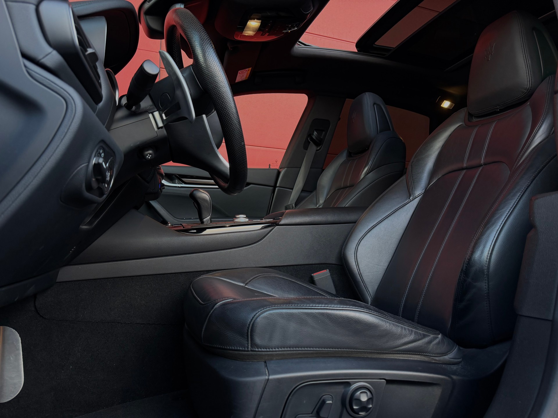 MASERATI Levante S 3.0 V6 GranSport Automatica *CH-Fahrzeug* *Crochet d'attelage*-image-12