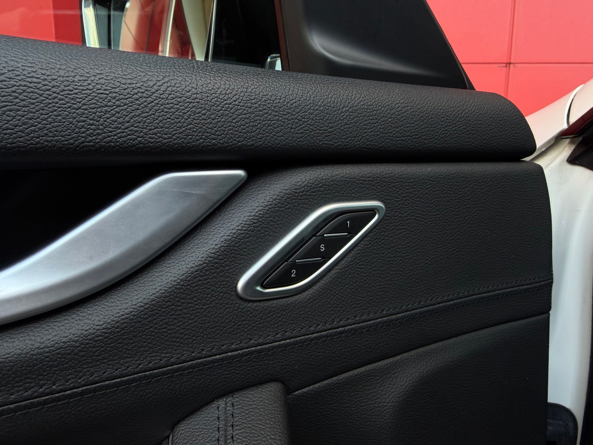 MASERATI Levante S 3.0 V6 GranSport Automatica *CH-Fahrzeug* *Crochet d'attelage*-image-13