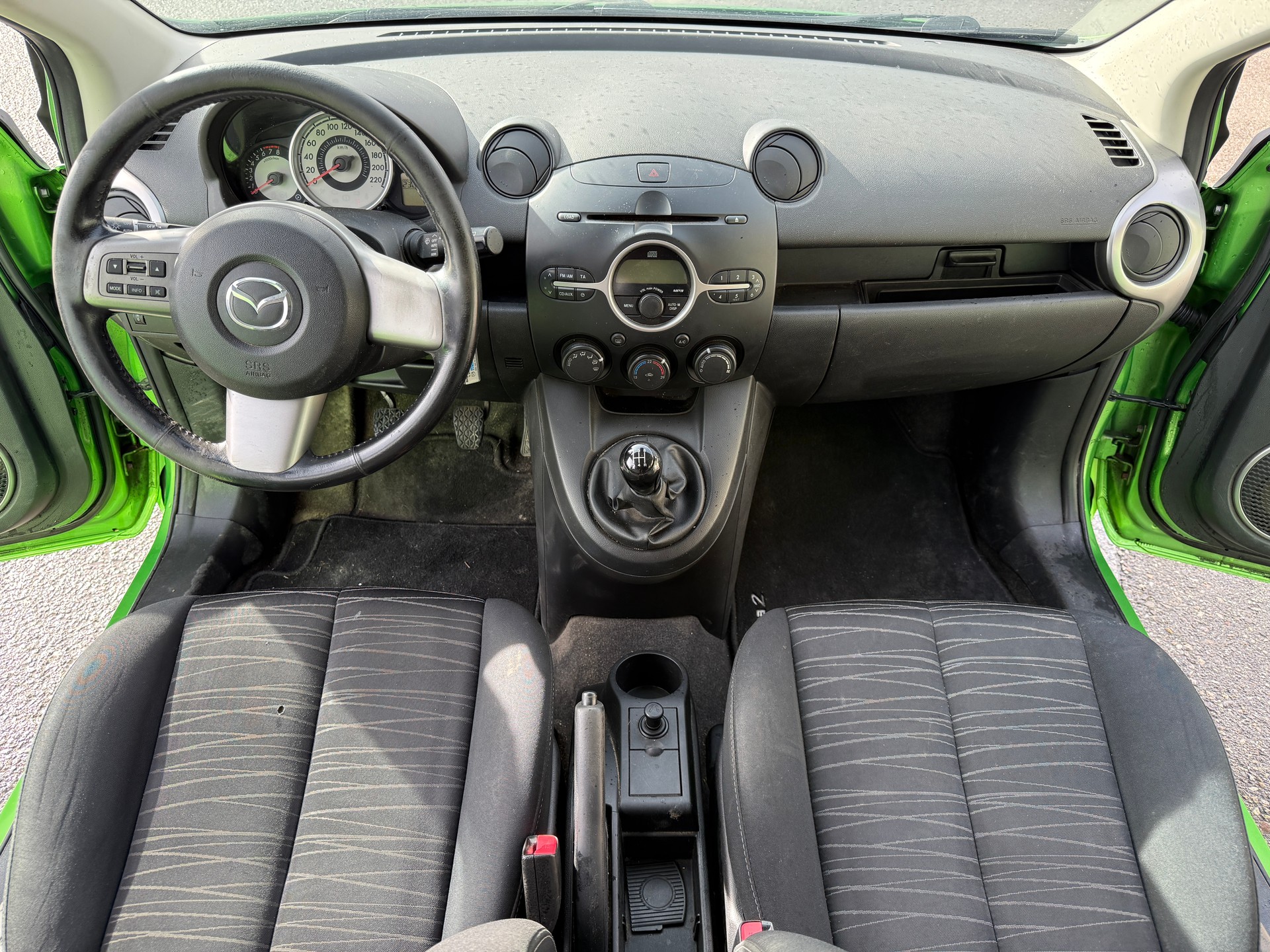 MAZDA 2 1.3i 16V Exclusive-image-11