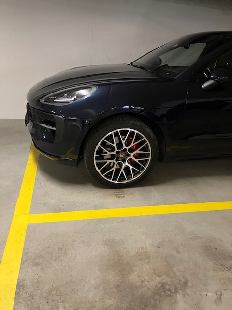 PORSCHE Macan GTS PDK-image-4