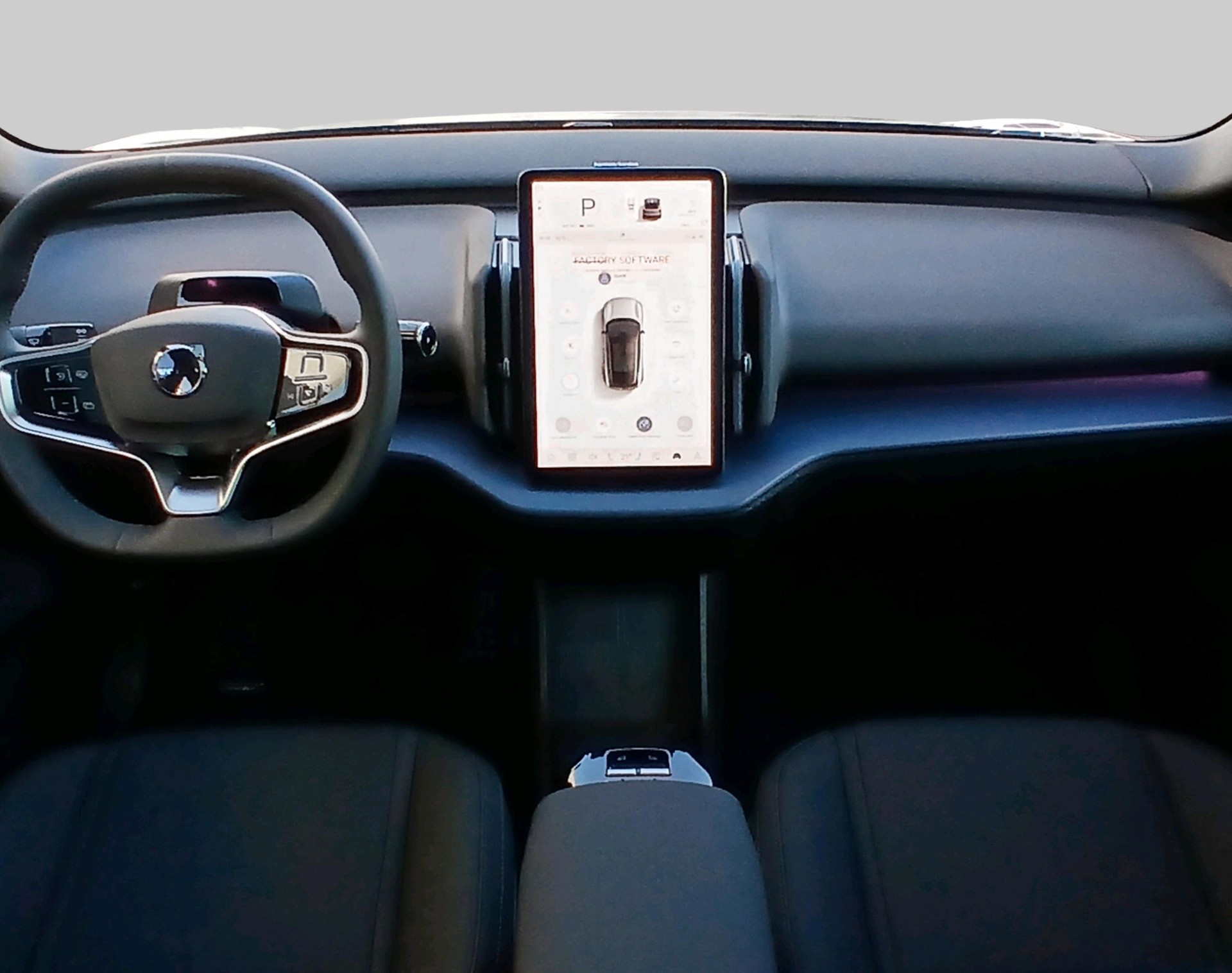 VOLVO EX 30 CC E60 Twin Performance A-image-5