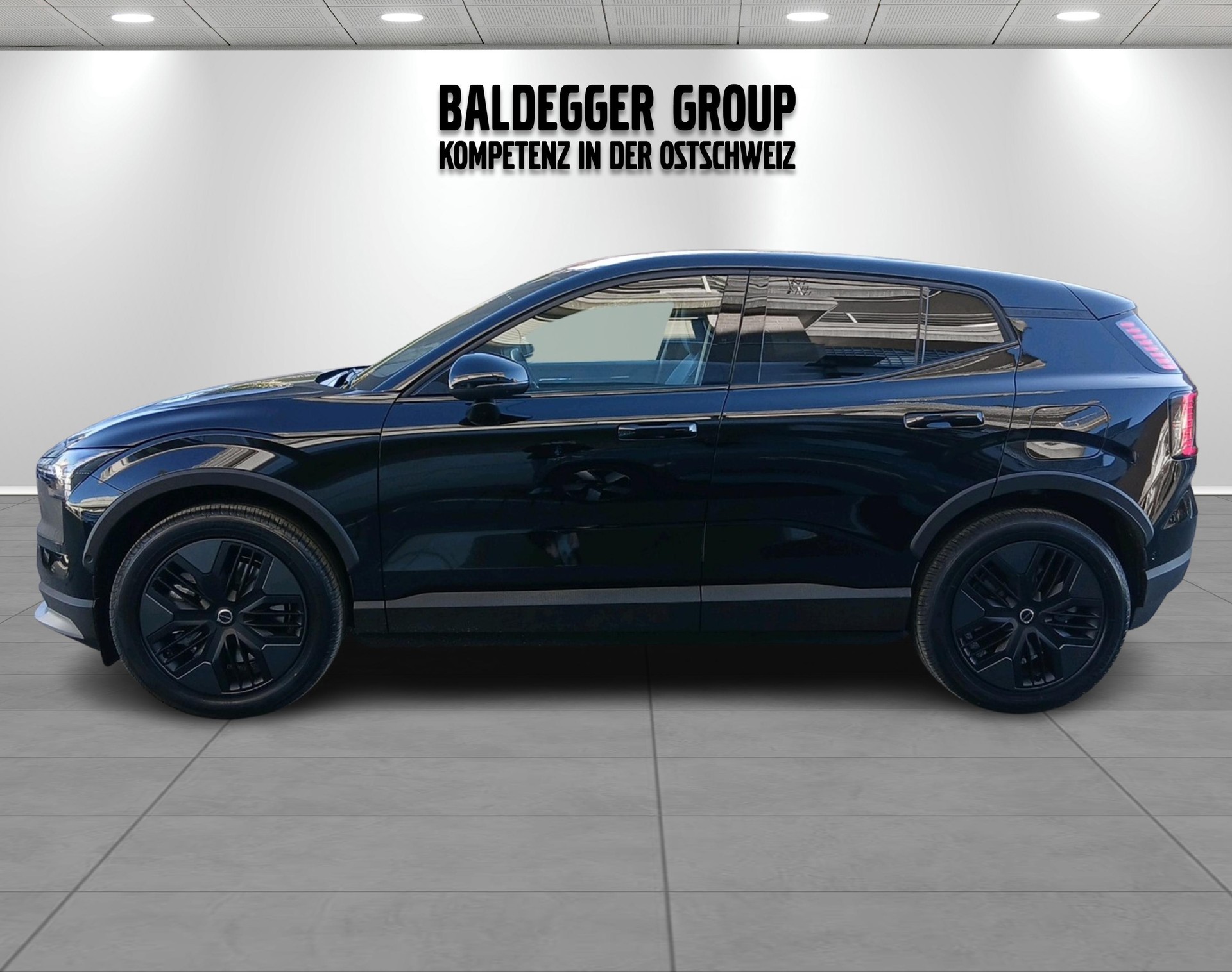 VOLVO EX 30 CC E60 Twin Performance A-image-8