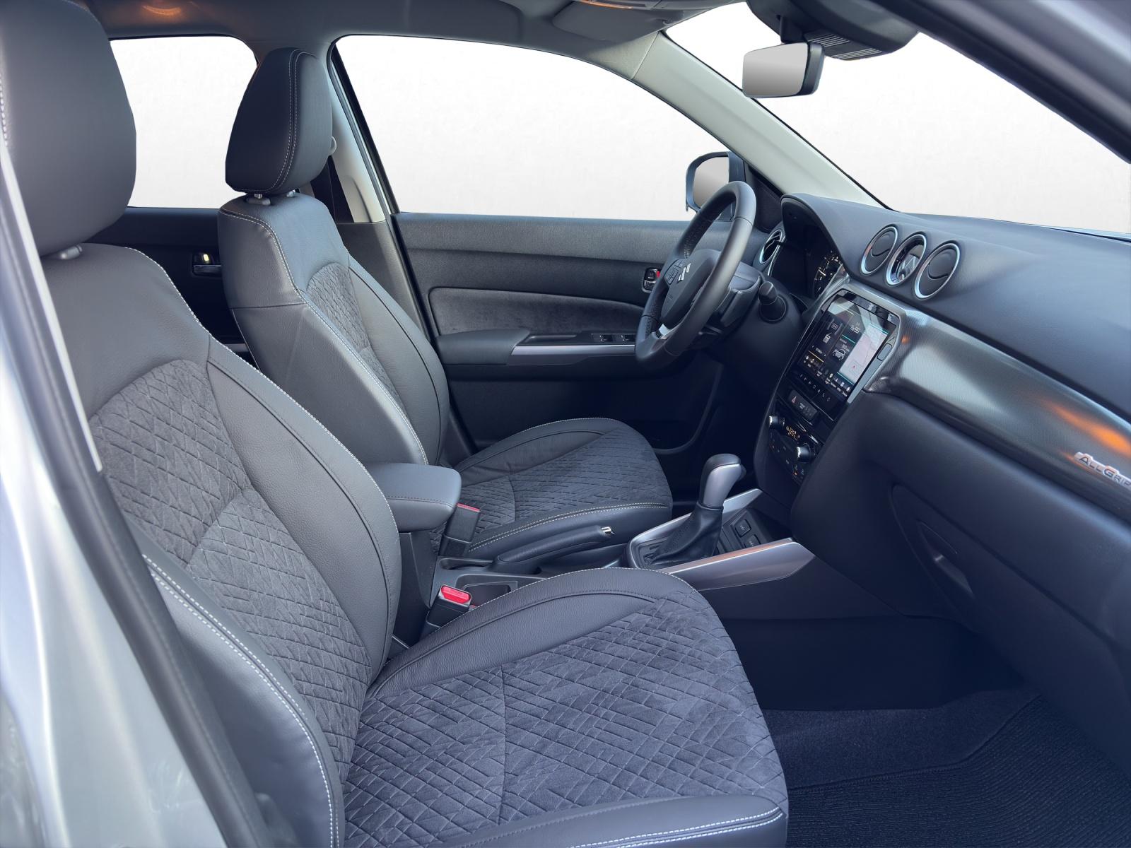 SUZUKI Vitara 1.4 T Sakura Top Hybrid 4x4-image-15